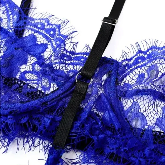 3 piece lace garter set BLACK ONLY - Picture 6 of 7